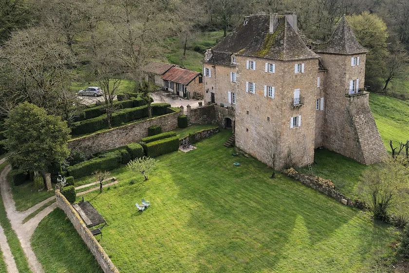 Boscau Manor, Louis IX - Image 1