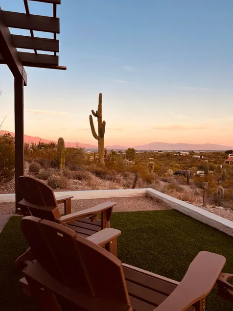 Tucson Mountain Hillside House - Image 1