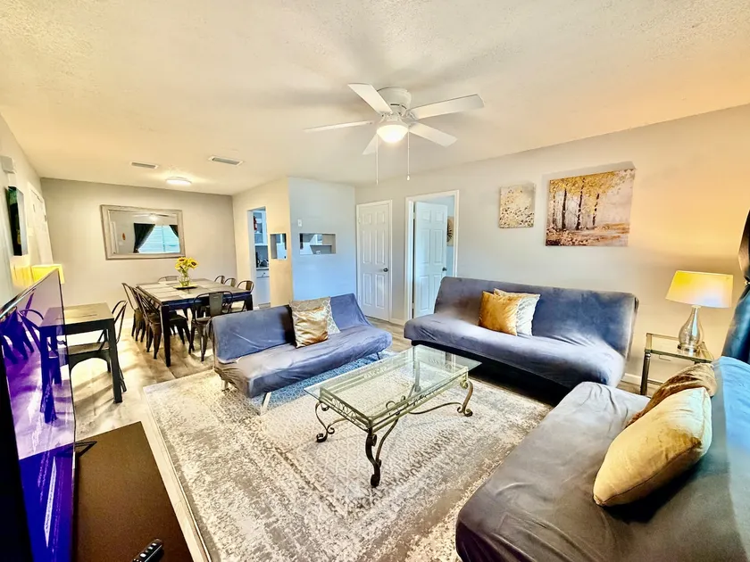 2 Mstr Suite apt, 20 min to beach or Dn town - Image 1