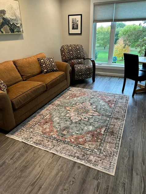 Golf Course View Apartment - Image 1