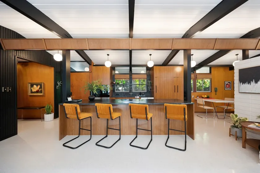 Eichler MCM | Ping Pong, Netflix, Games - Image 1