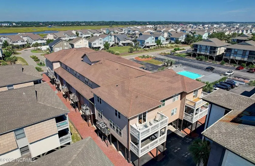 Perfect Family Getaway Steps to Beach and pool. - Image 1