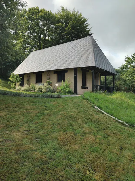 Escape to a timeless Norman Retreat - Image 1