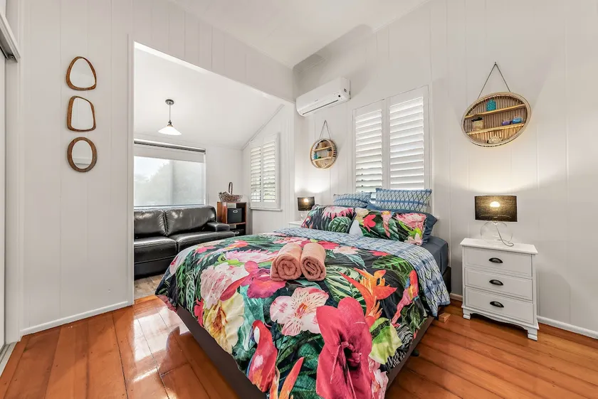 Spacious Queenslander in Ipswich - Image 1