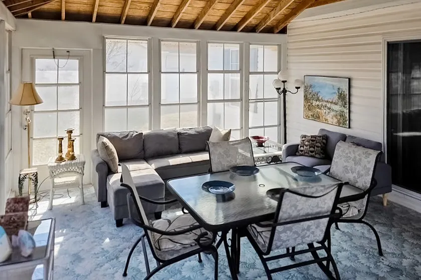 Bethany Pines Townhome: Pool WiFi & Laundry - Image 1