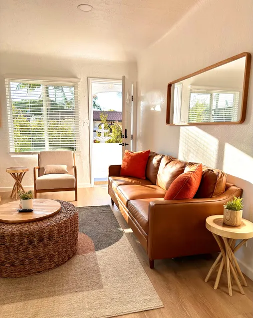 Ventura Coastal Hideaway - Image 1