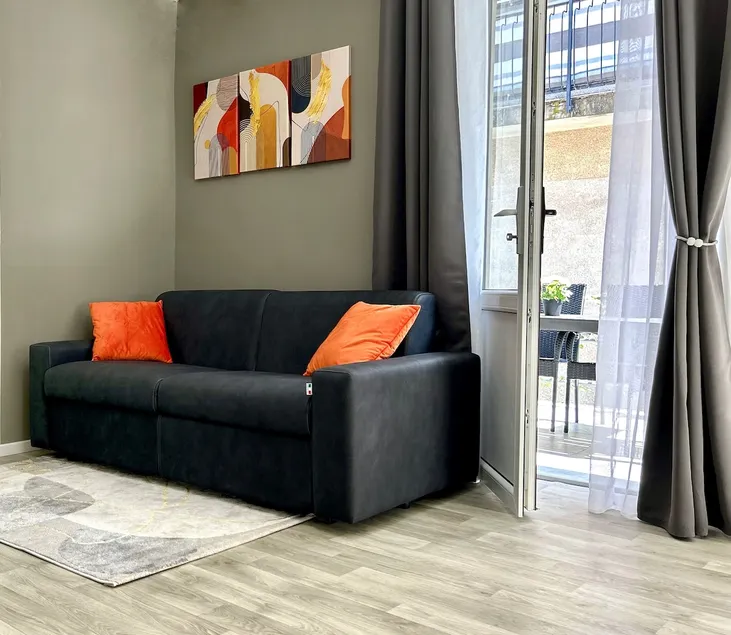 Timco apartment with balcony and air-conditioner - Image 1