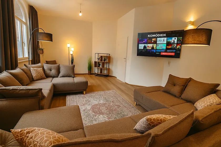 YFB 170m2, Netflix, 1 min UBahn, 15 People, Wifi - Image 1