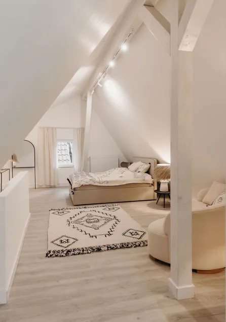 Unique and central Boho flat 3 - Image 1