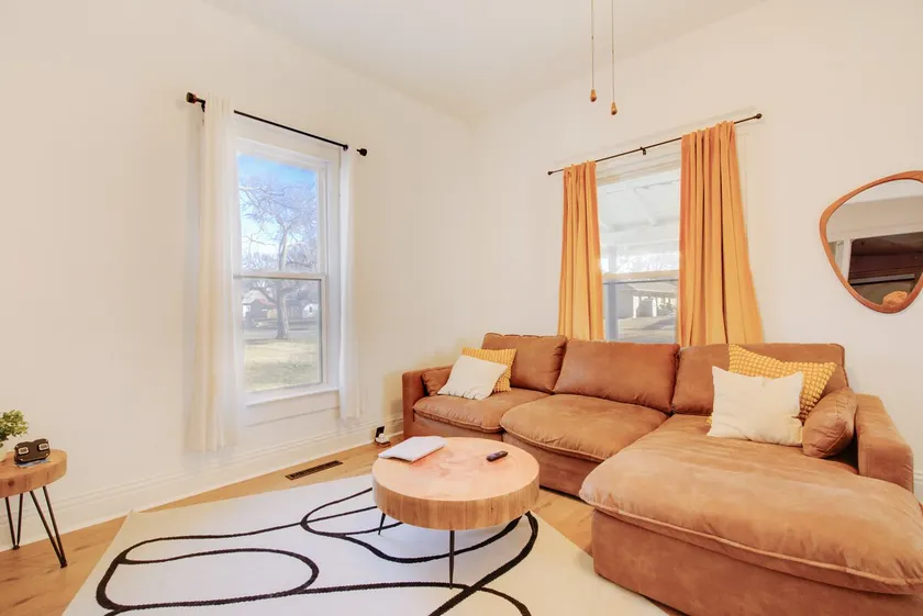 Wander Zen House, Comfy Cozy and Stylish - Image 1