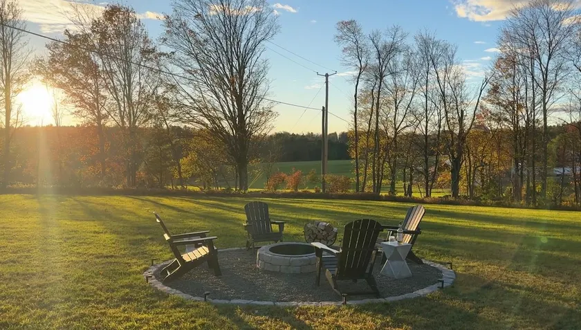 Peaceful Escape • Hot Tub • Fire Pit • Views - Image 1