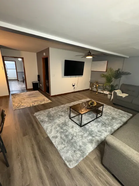 Beautifully Renovated - Image 1