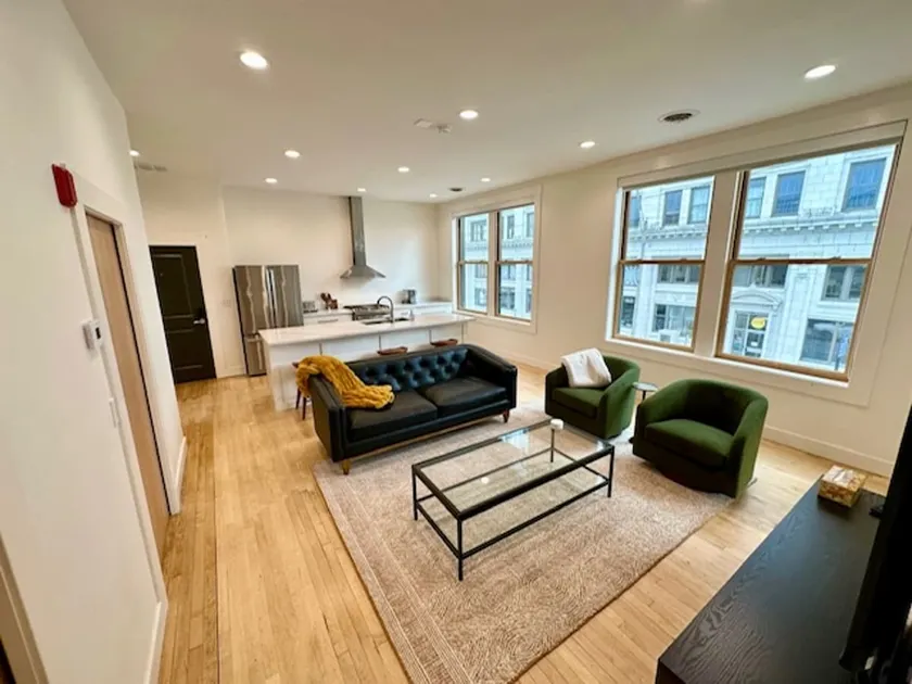 Condo C - Gallery Suites Downtown Marion - Image 1