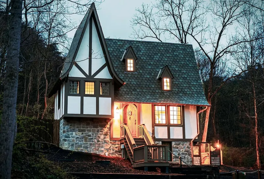 Briar Vale ~ Fairy tale cottage - Image 1