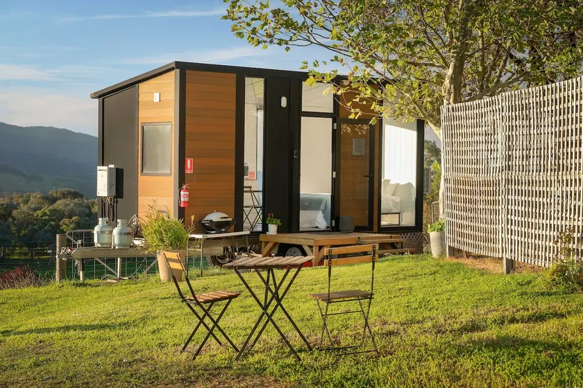 Nichol Road Hideaway at Annies Retreat by Tiny Away - Image 1