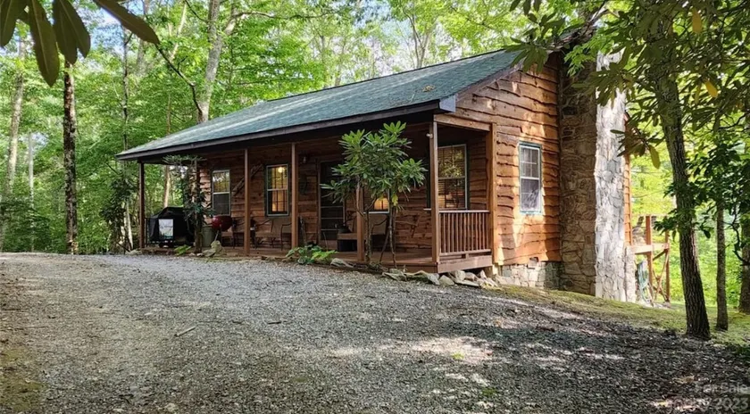Rough Cut Cabin in Maggie Valley - Image 1