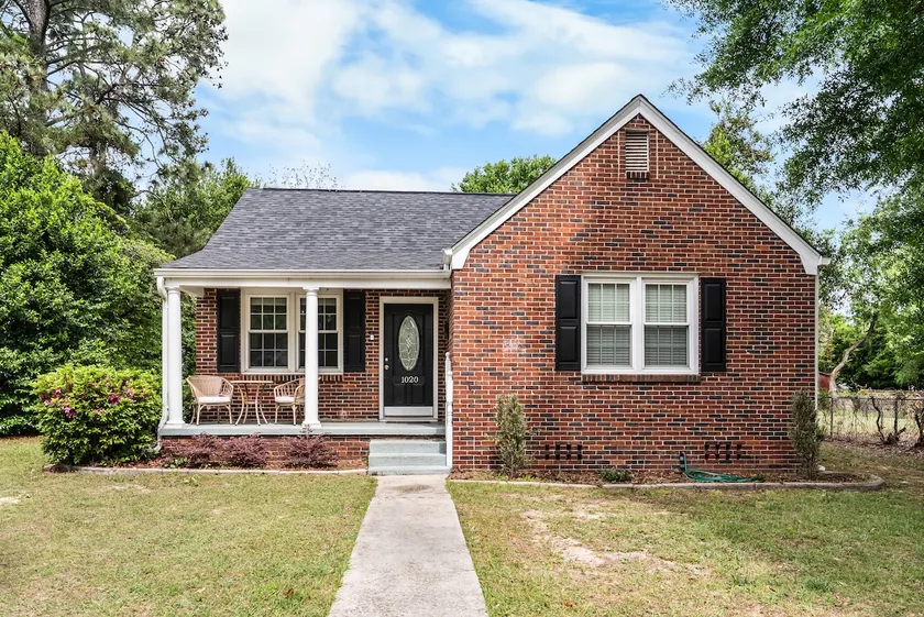 2BR Getaway | Fenced Yard +20 min Ft Jackson - Image 1