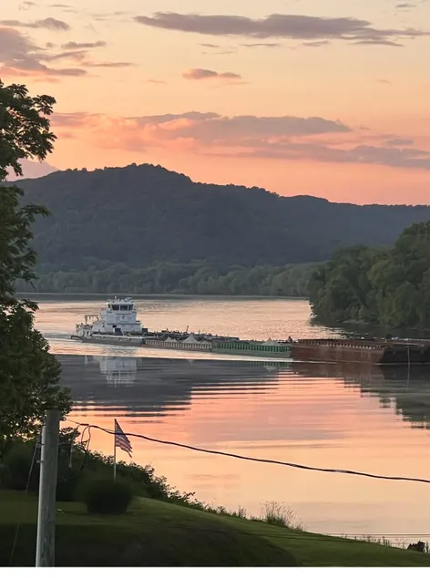 Watch the Barges Go By on a Rooftop Deck - Image 1