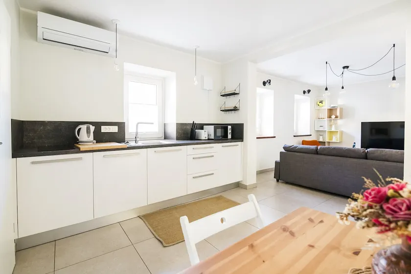 Riba apartment, 2 bedrooms, terrace, AC - Image 1