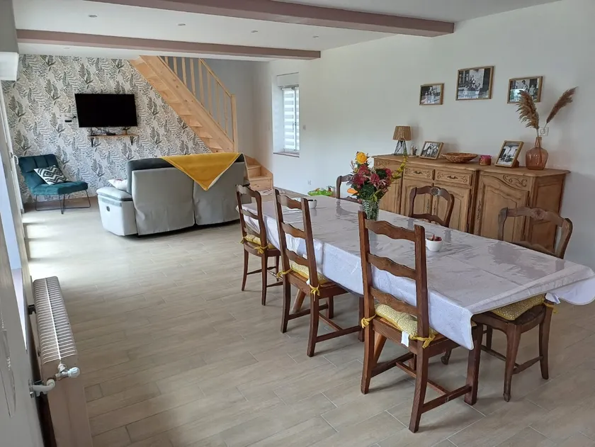 Quiet farmhouse - Image 1