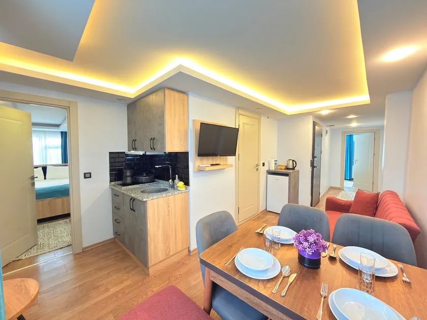 Modern Istanbul 2-BR Apartment with Kitchen No:2 - Image 1