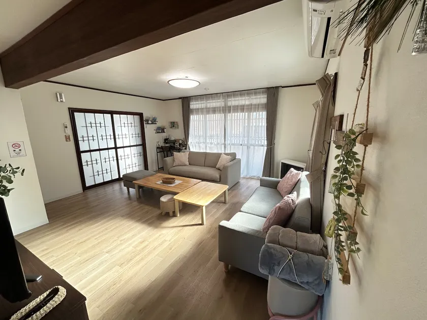 Japandi style / 1 building / Free parking for 3 cars / 10 minutes by car to Noboribetsu Jigokudani / 50 minutes by car to Chitose Airport - Image 1