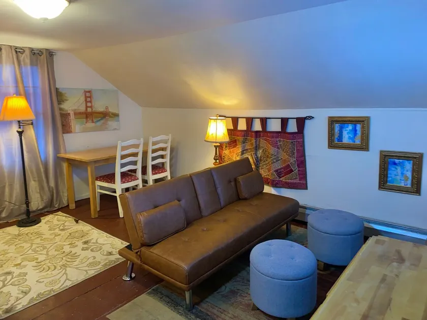 Second story stay - Image 1