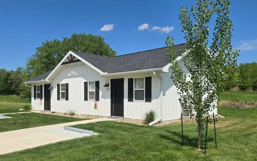 616 Cozy Cottage 1 bedroom New in July 2024 - Image 1