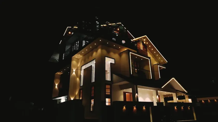”5000 Square feet Mansion:Modern Amenities!” - Image 1