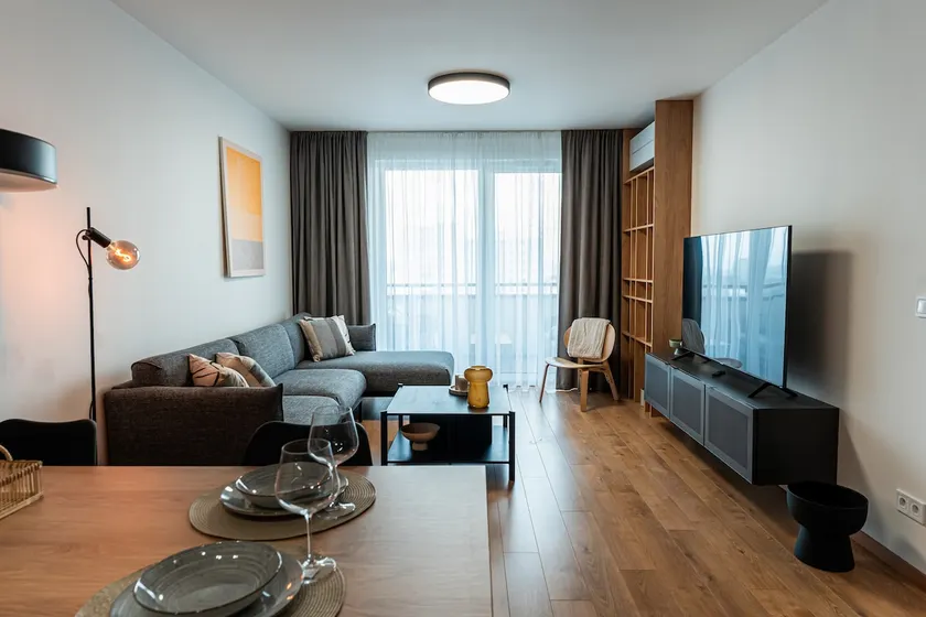Luxury city center apartment - parking included - Image 1