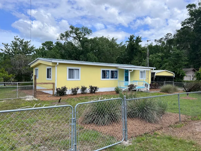 River house Getaway - Image 1
