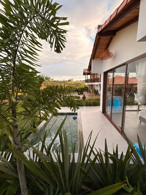 Beautiful Cabin with Jacuzzi, Luxury Pool! - Image 1