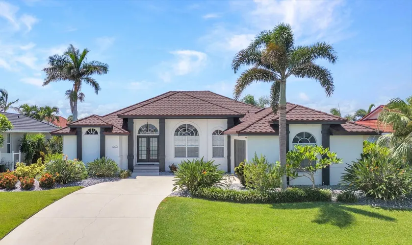 AMAZING!! Remodeled Punta Gorda waterfront home; HEATED SALT POOL; golf nearby - Image 1
