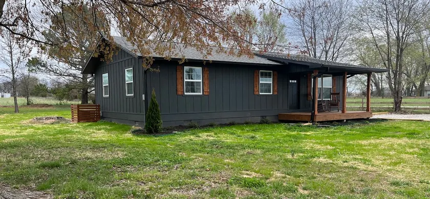 Escape to the Cottage - Image 1