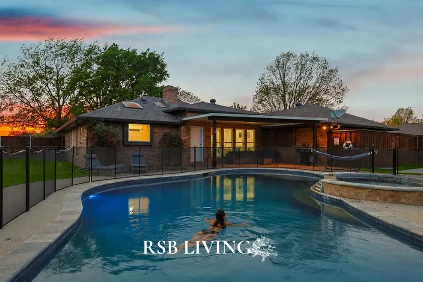 4BR Retreat w/ Pool and Grill - Image 1