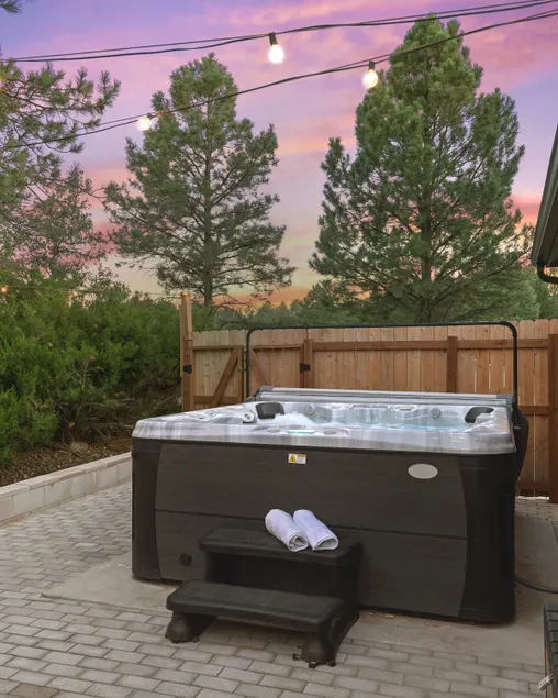 Wilderness Haven with Hot Tub in Franktown - Image 1