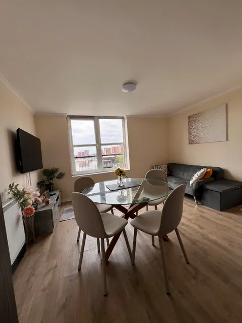 Whole Flat - Free Parking - Cathedral & Canal View - Image 1
