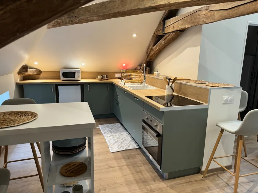 Cocoon accommodation - Image 1