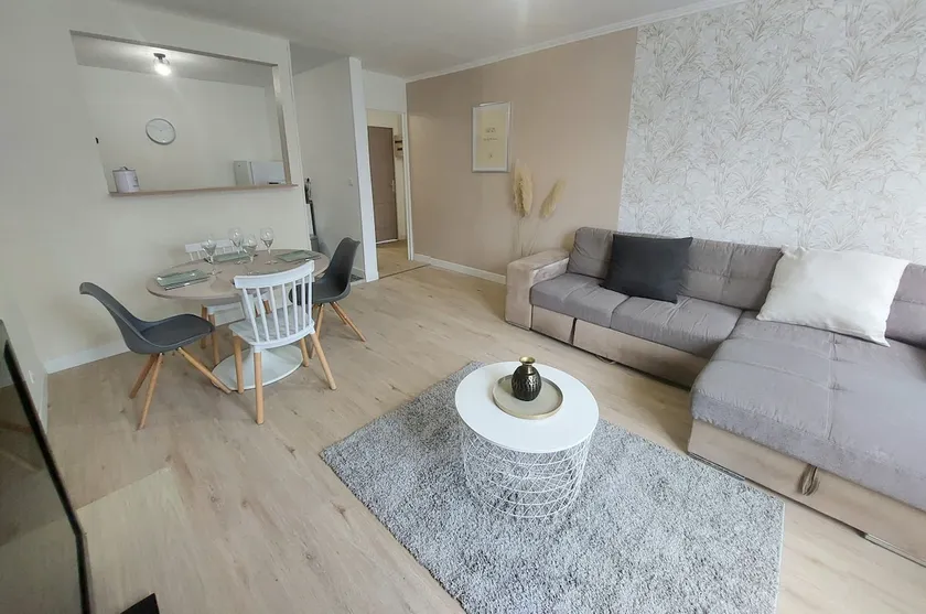 Charming city center apartment - Image 1