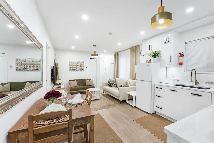 Unique Poco Accommodation - Image 1