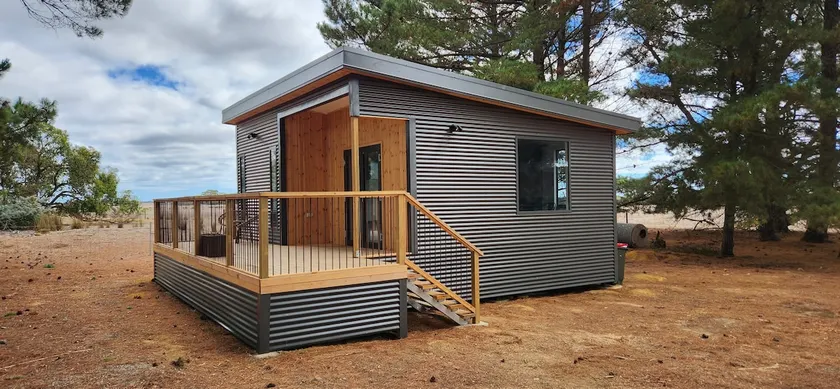 Glossy Black Cabin - Image 1