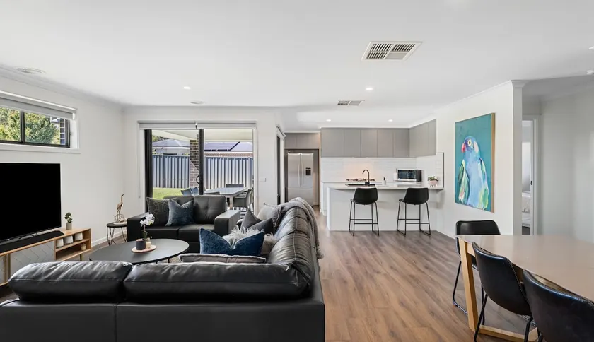 Luxe Living 3 D/B lock up plus plenty of parking - Image 1