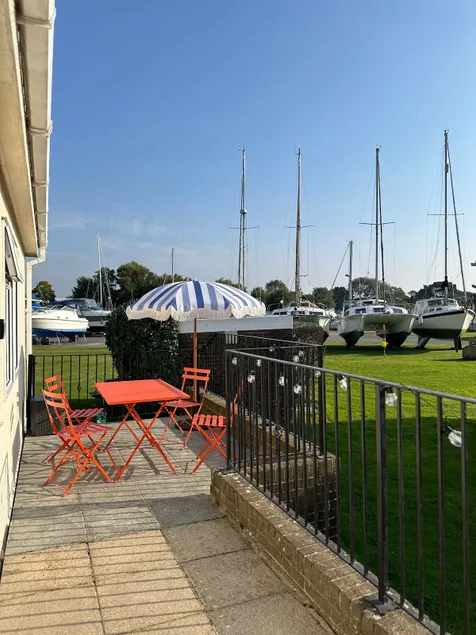 Peaceful Riverside Lodge- Club Casita - Image 1
