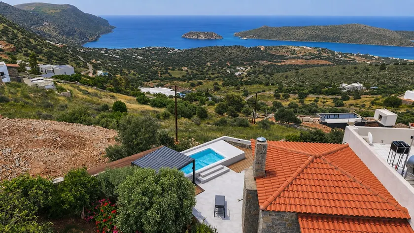 Aurora Spinalonga Garden Villa with Jacuzzi Pool - Image 1