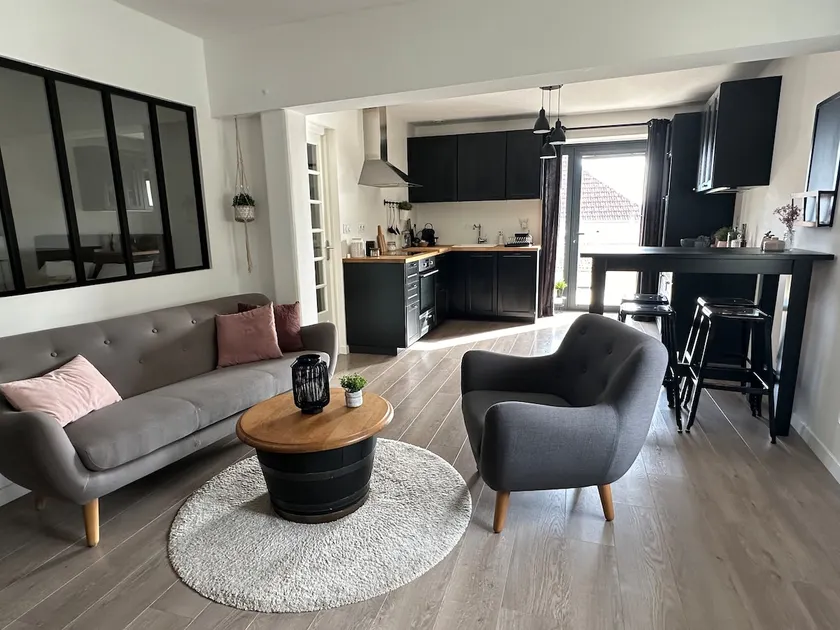 ”Courtyard Side” Apartment - Image 1