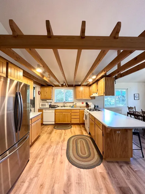 Redwood Getaway with Hot Tub - Image 1
