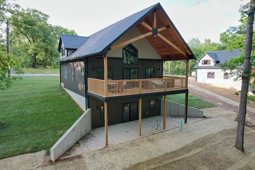 Kickback Cabin at Kentucky Lake - Image 1