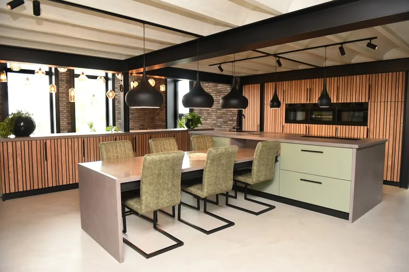 Villa with 13 sleeping places, Alphen North Brabant - Image 1