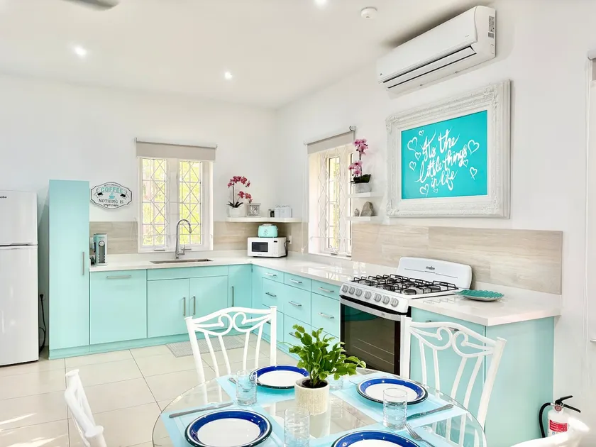 NEW*The Salty Mango*garden studio near Accra Beach - Image 1