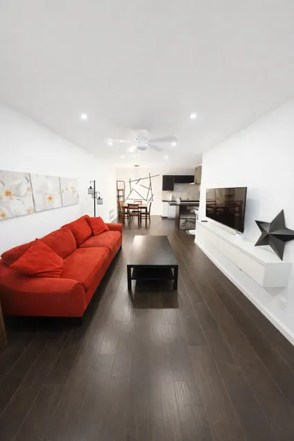 Value 1BR Close to Downtown Austin w Parking|Wi-Fi - Image 1